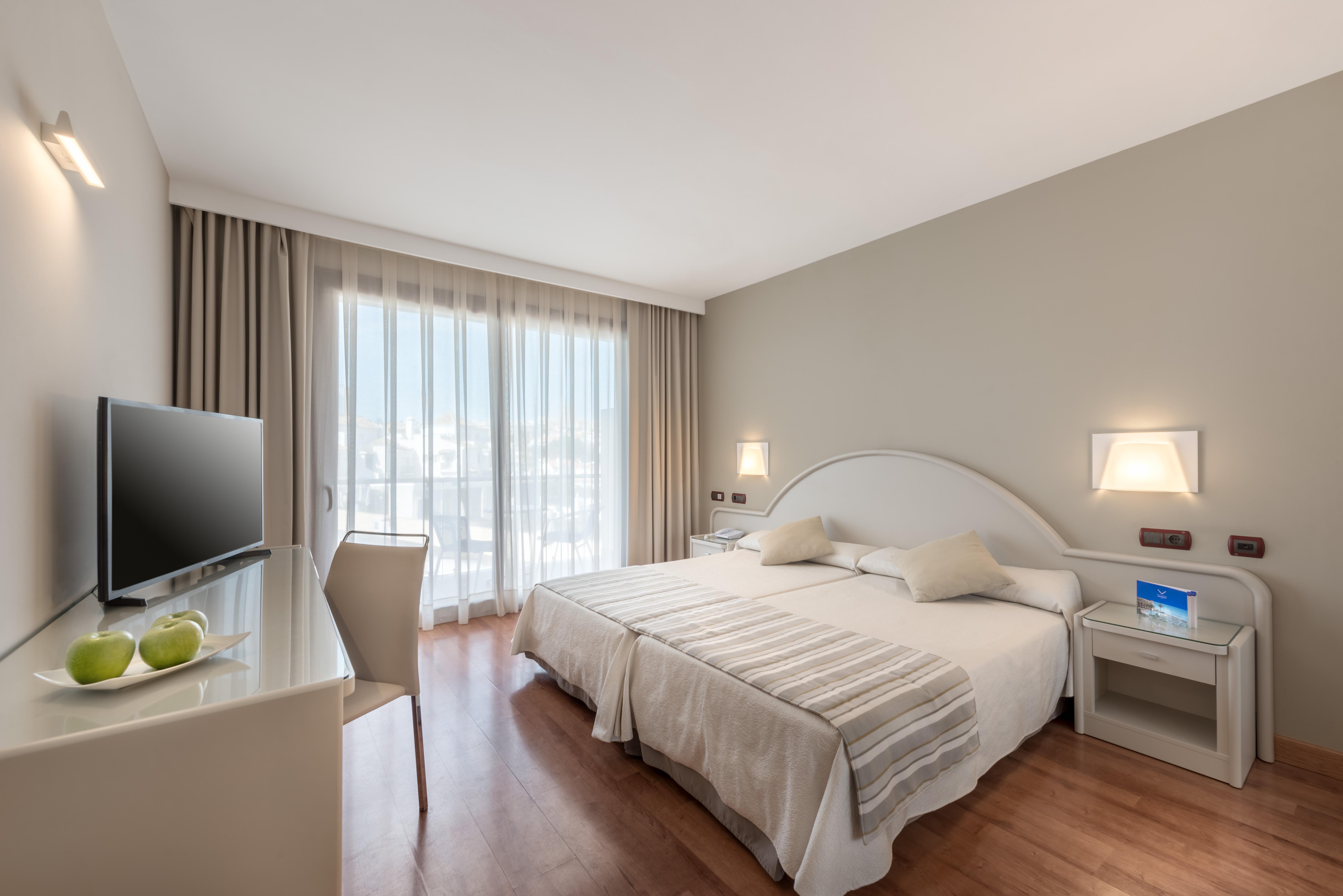 Gran Hotel Costa Del Sol La Cala De Mijas Bagian luar foto