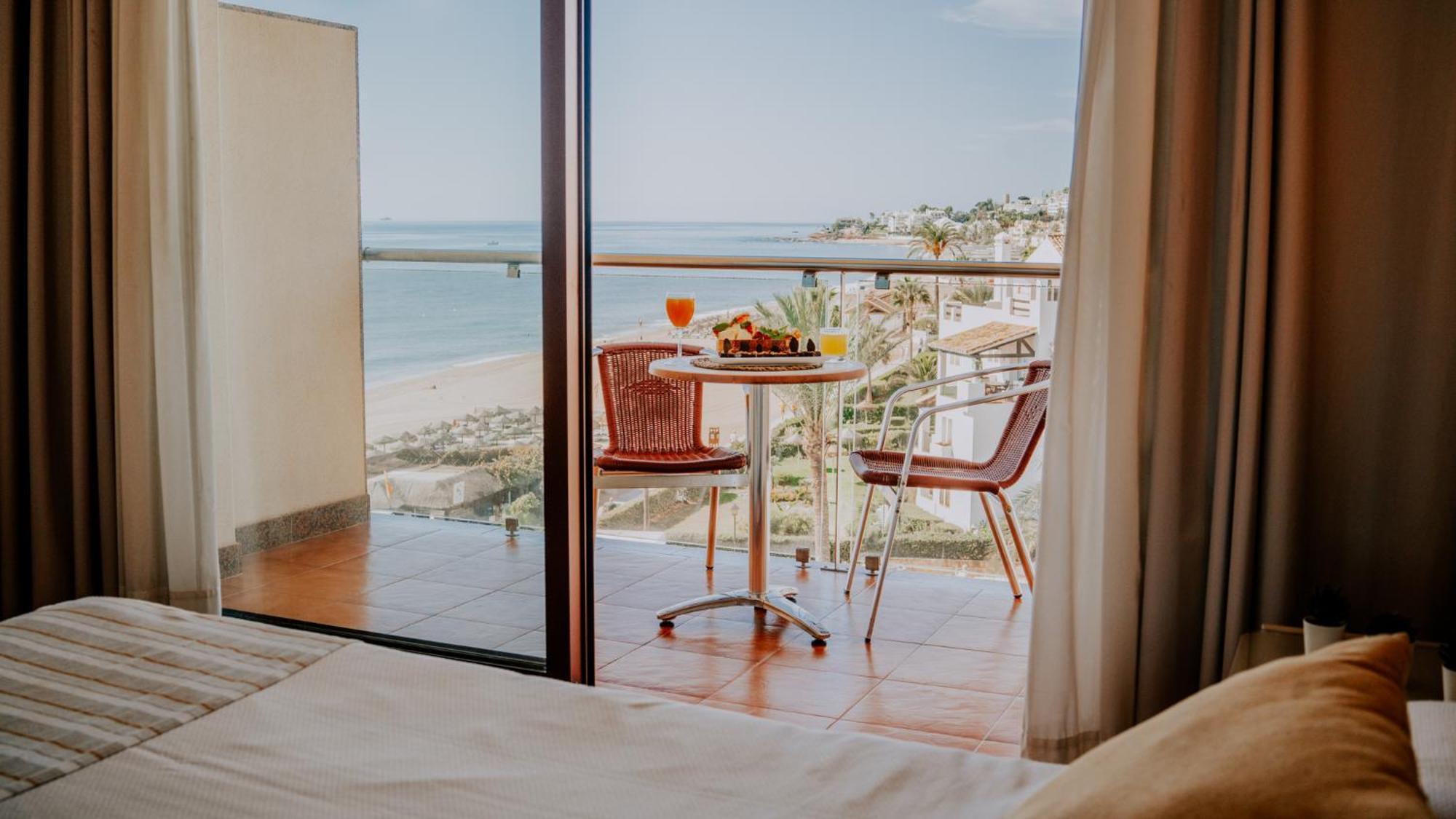 Gran Hotel Costa Del Sol La Cala De Mijas Bagian luar foto
